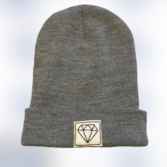Bayside: Diamond Beanie Hat - Picture 2 of 13